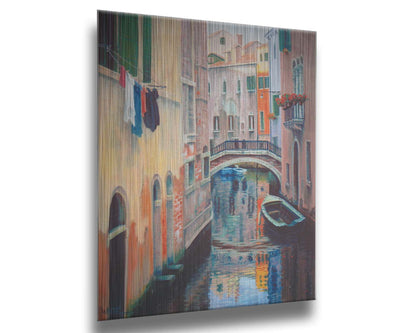 A painting of the alleyway canals of Venice, with boats floating on the water. Printed on metal.